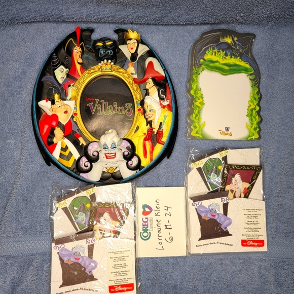 Vintage Villian Frame & note pads